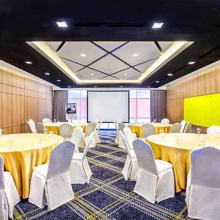 Ibis Styles Bekasi Jatibening Hotel Exterior photo