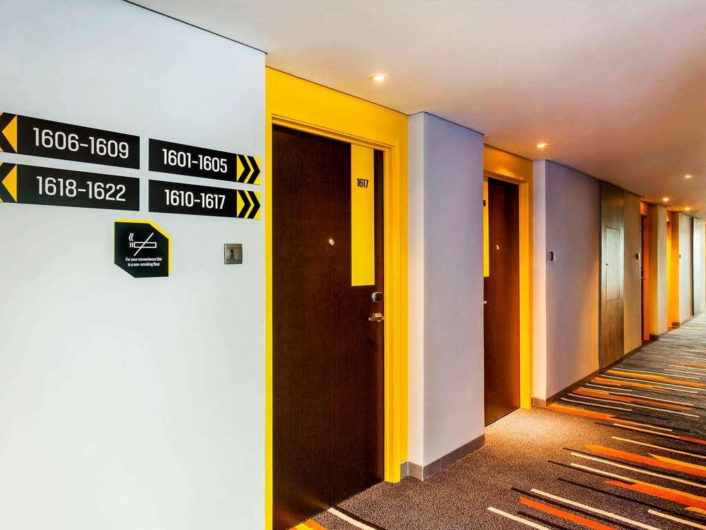 Ibis Styles Bekasi Jatibening Hotel Room photo